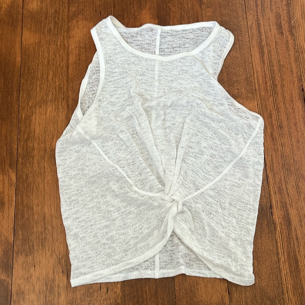 Lululemon tank